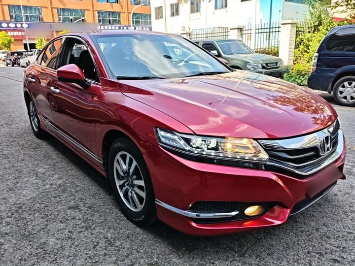 Spirior 2015 2.0L Premium photo 3