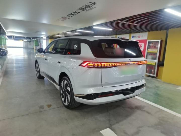 Yipai eπ008 2025 210Ultra EREV 5-Seater photo 4