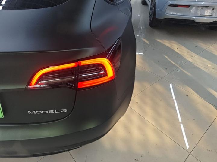 Model 3 2022 RWD photo 7