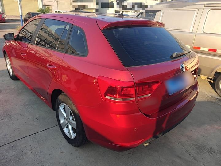 2015 1.6L AT photo 4