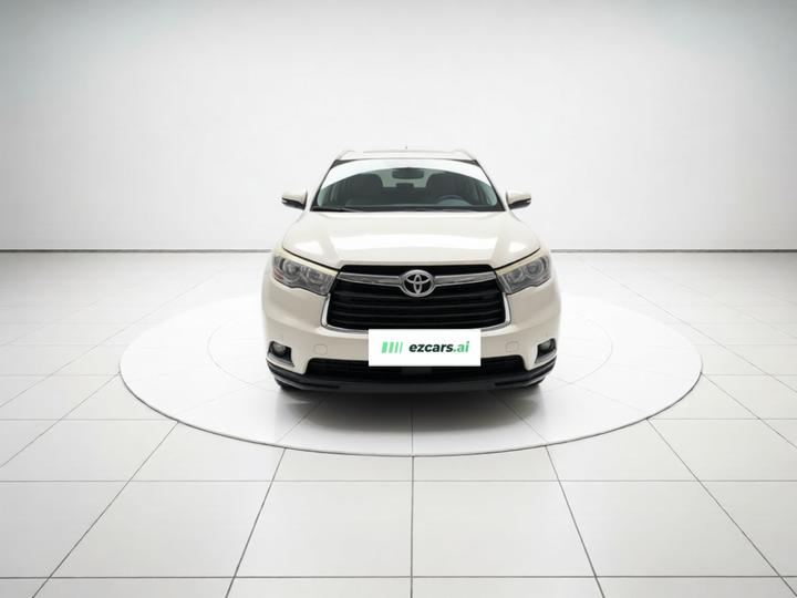 Highlander 2017 2.0T AWD Luxury 7-Seater photo 2