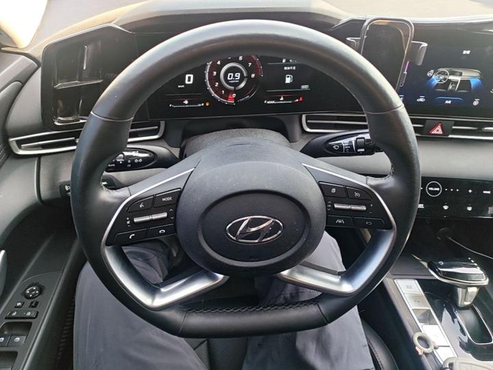 Elantra 2021 1.5L CVT LUX Premium photo 6