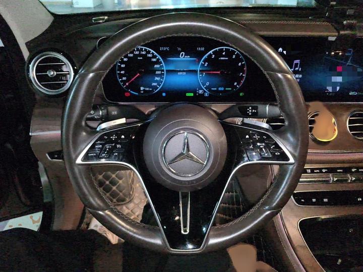 E-Class 2021 E 260 L photo 3