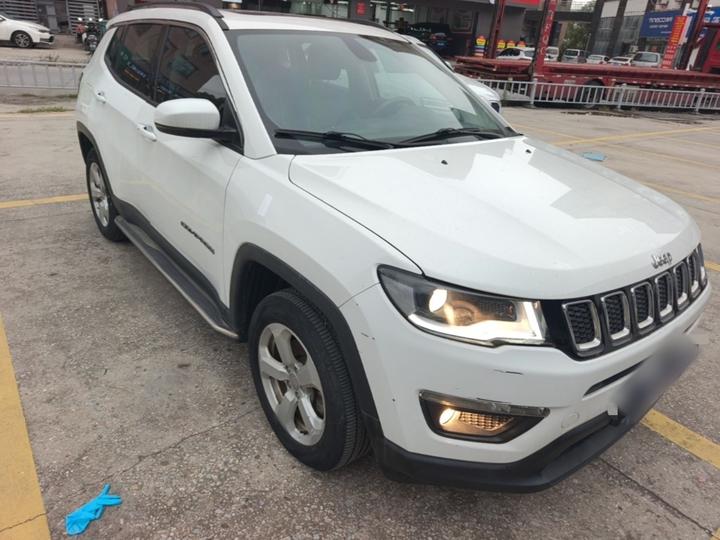 Compass 2017 200T AT photo 3