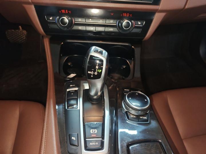 5 Series 2014 530Li Leading photo 6