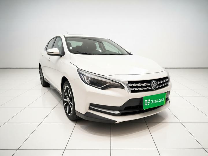 D60 2019 1.6L XL CVT China VI photo 3