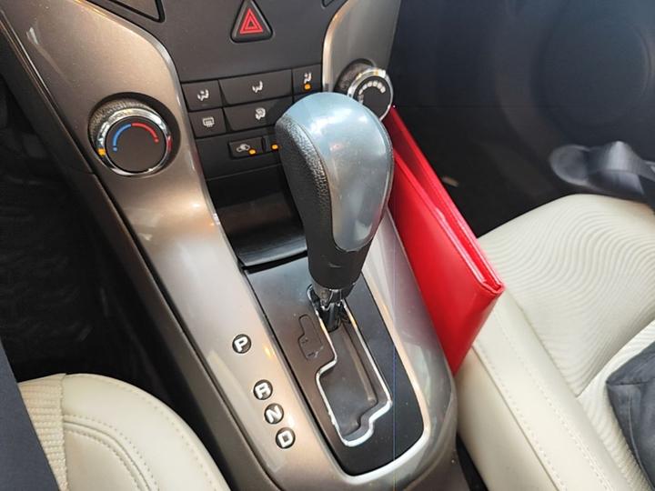 2015 1.5L Classic SE AT photo 8