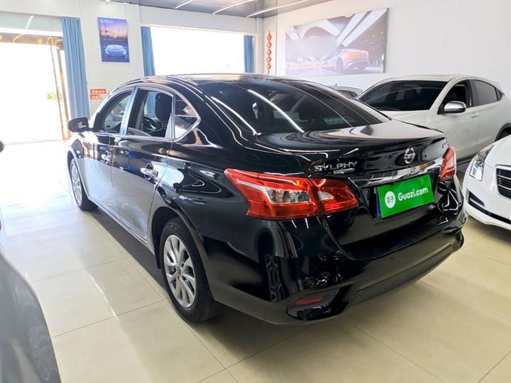 Sylphy 2022 Classic 1.6XE CVT Comfort photo 4
