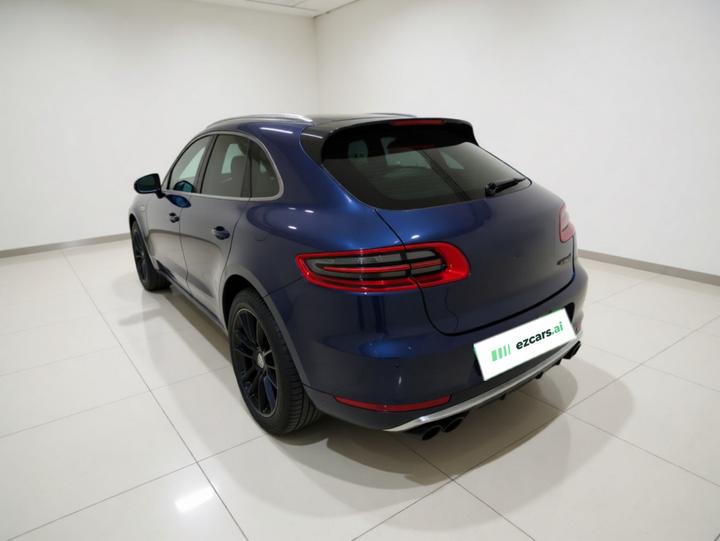 2017 Macan 2.0T photo 4