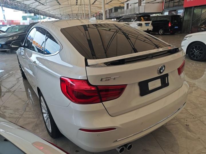 3 SeriesGT 2017 320i Luxury Design Package photo 4