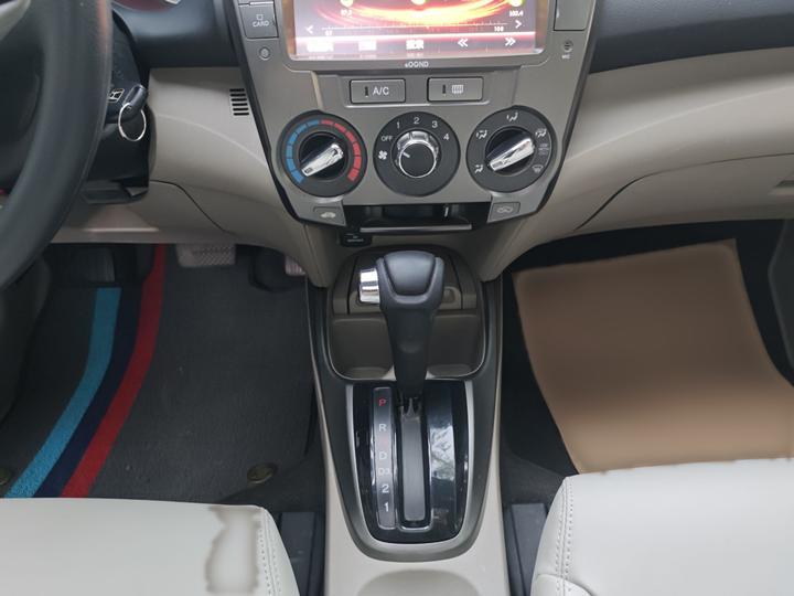 Classic 2014 1.5L AT Elite photo 6