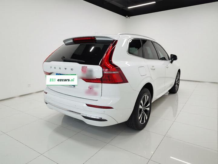 XC60 2022 B5 AWD Luxury photo 4
