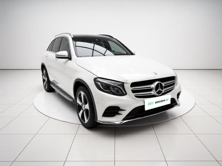 GLC 2017 GLC 260 4MATIC Luxury photo 3