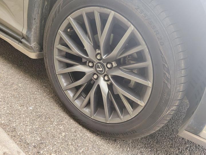RX 2016 300 AWD F SPORT China V photo 8