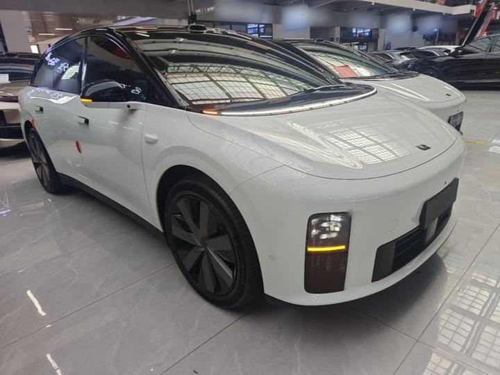 Li Auto i6 2025 AWD Standard photo 3