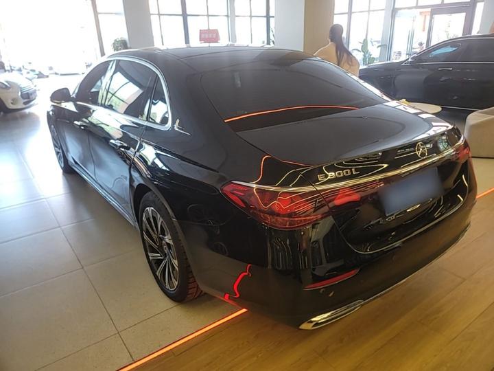 E-Class 2025 E 300 L Luxury photo 4