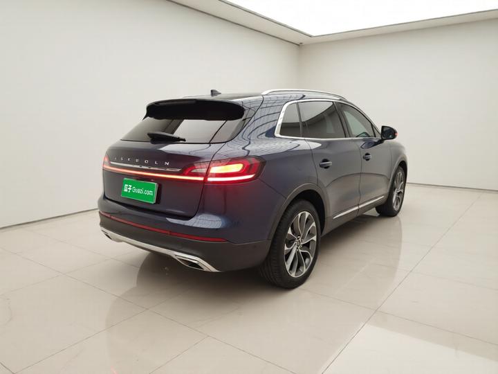 Nautilus 2021 2.0T AWD photo 4