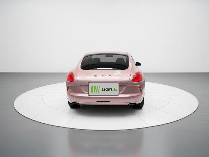 2022 555km Premium photo 5