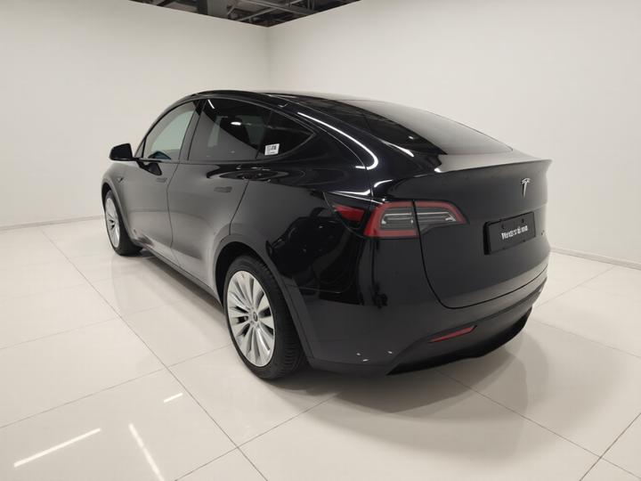 Model Y 2022 Facelift RWD photo 4