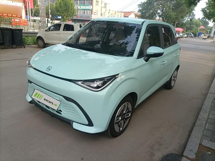 QQ 2025 305km