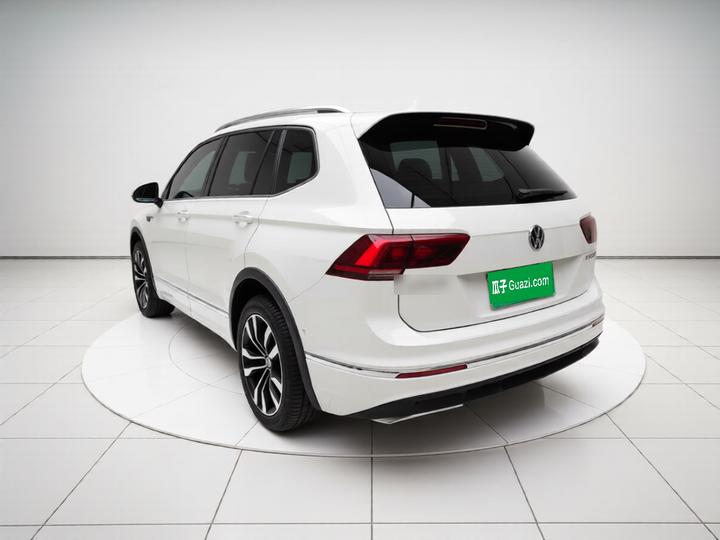Tiguan L 2019 380TSI AT AWD R-Line Flagship 7-Seater China VI photo 4