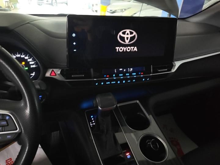 Sienna 2023 2.5L Hybrid Premium photo 7