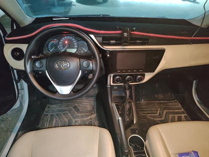 Levin 2018 185T CVT Luxury photo 5