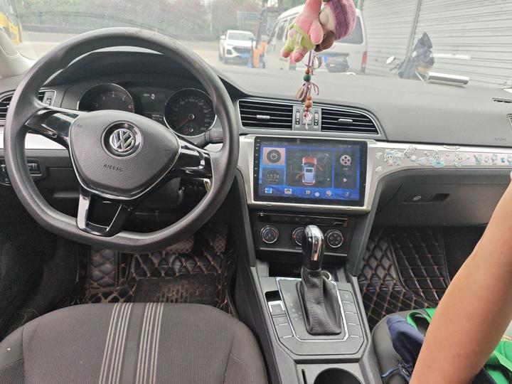 Lamando 2018 230TSI DSG photo 5