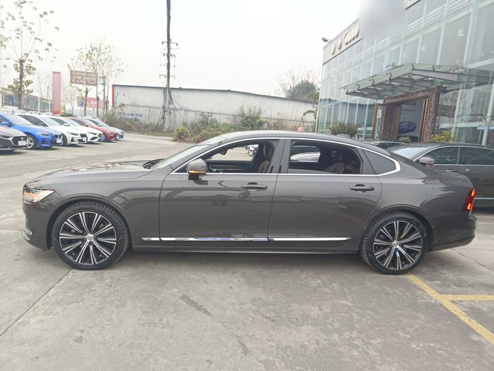S90 2024 B5 Luxury photo 4