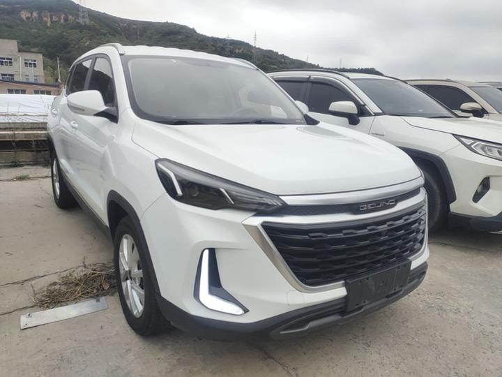 BAIC X3 2019 1.5T MT Honor photo 3