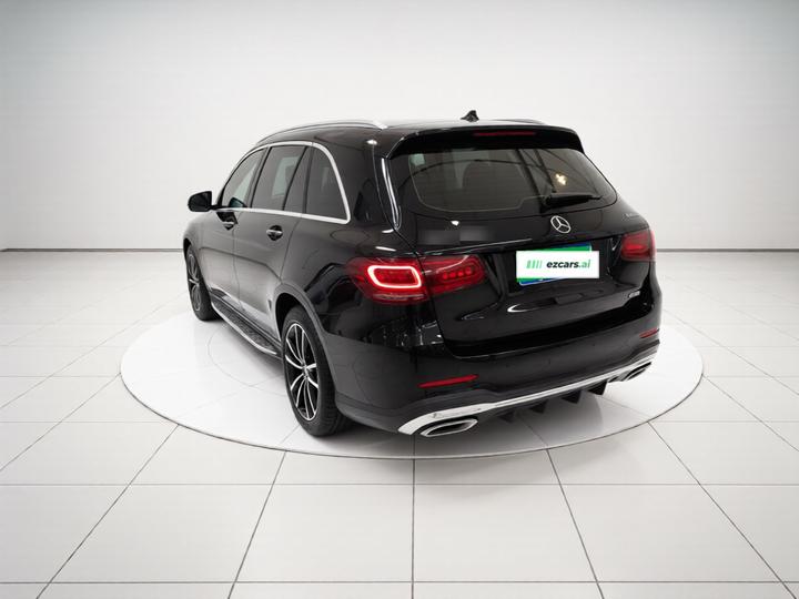 GLC 2020 Facelift GLC 260 L 4MATIC Luxury photo 4