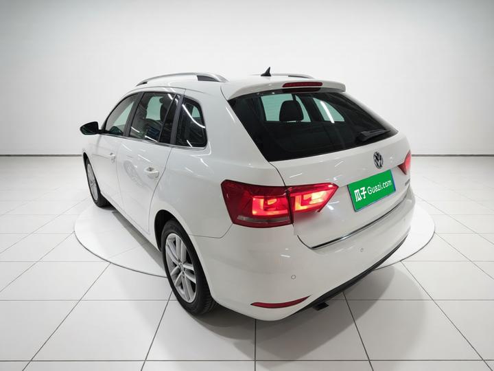 2017 180TSI DSG Comfort photo 4