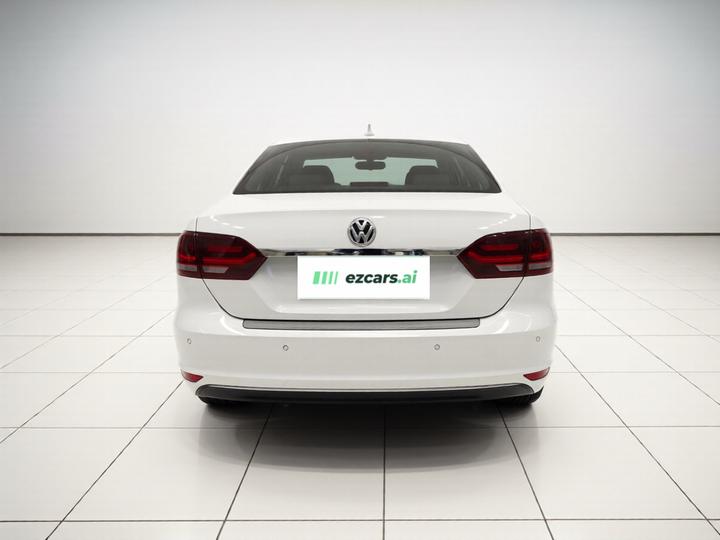 Sagitar 2014 Facelift 1.6L AT Leading photo 5