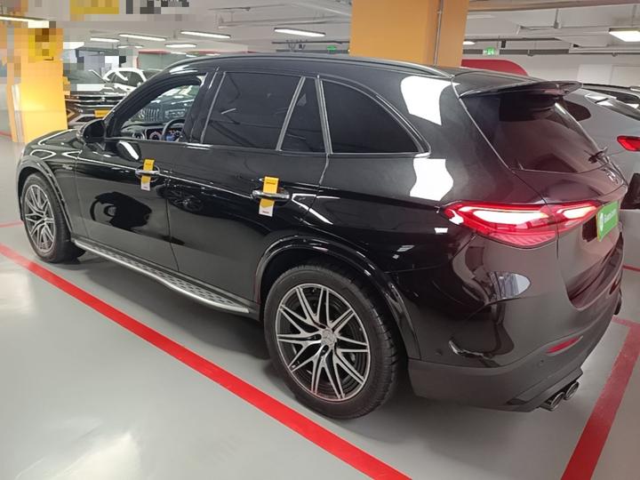 GLC AMG 2024 AMG GLC 43 4MATIC photo 4