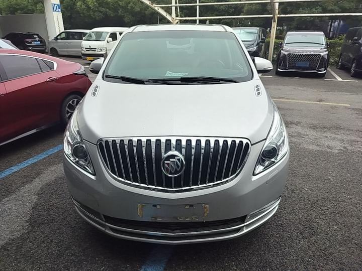 GL8 2013 3.0L GT Luxury Business photo 2