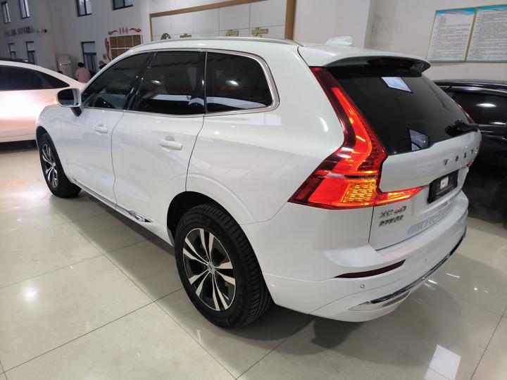 XC60 2024 B5 AWD Luxury photo 4