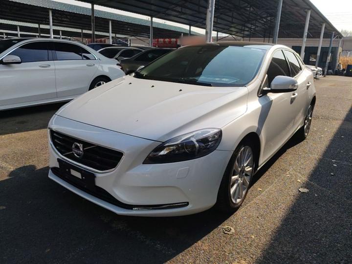 V40 2015 1.6T