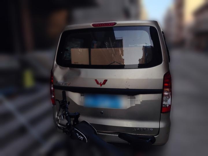 Wuling Hongguang V 2022 1.5L LAR photo 5