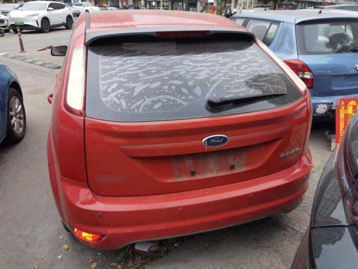Focus 2013 Hatchback Classic 1.8L AT photo 5