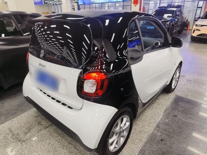 fortwo 2015 1.0L 52 Coupe photo 6