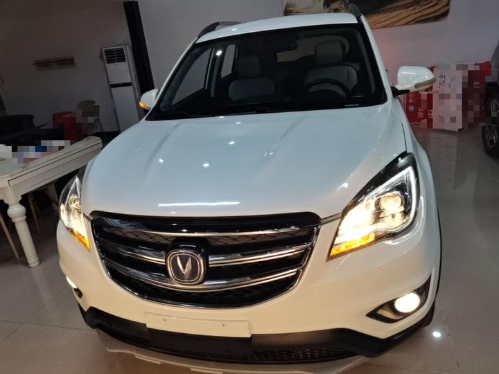 CS35 2017 1.6L AT Premium photo 2