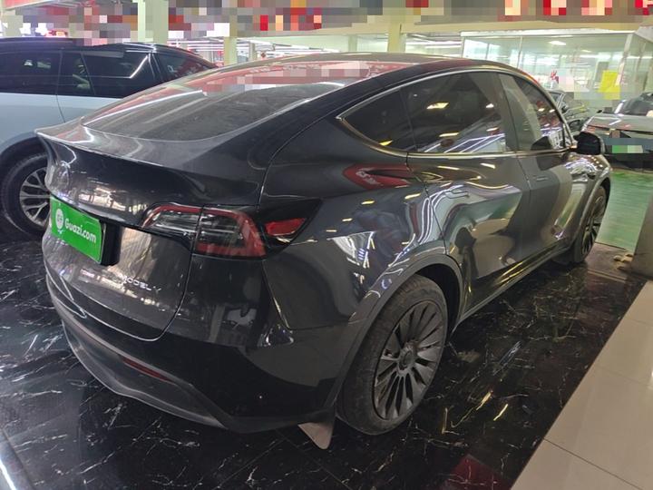 Model Y 2024 RWD photo 6