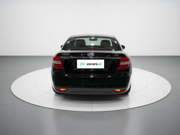 Vision 2016 1.5L AT photo 5