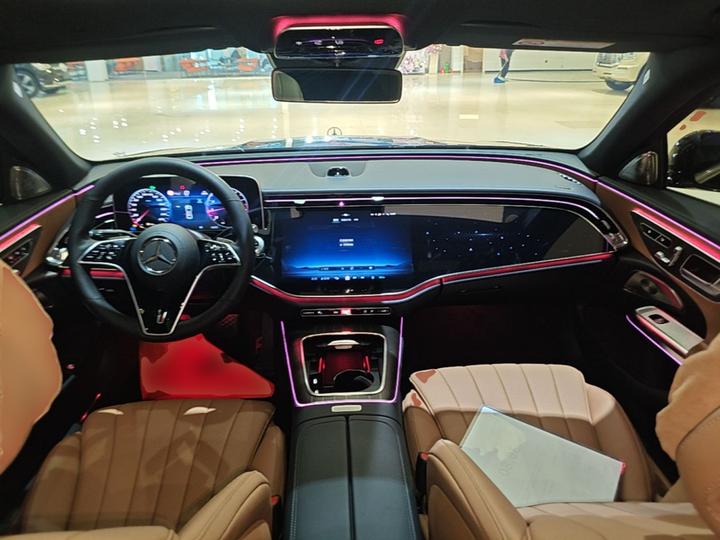E-Class 2024 E 300 L Luxury photo 5