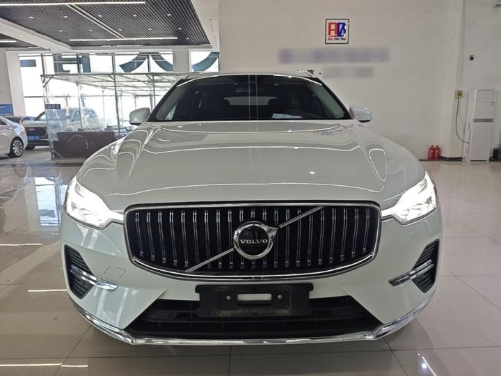 XC60 2022 B5 AWD Luxury photo 2