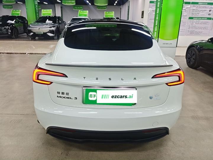 Model 3 2026 RWD photo 3