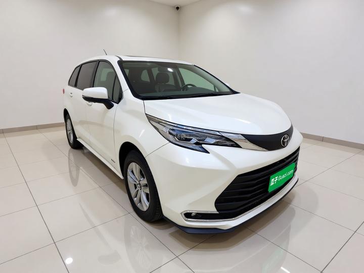 Sienna 2024 2.5L Hybrid Comfort photo 3