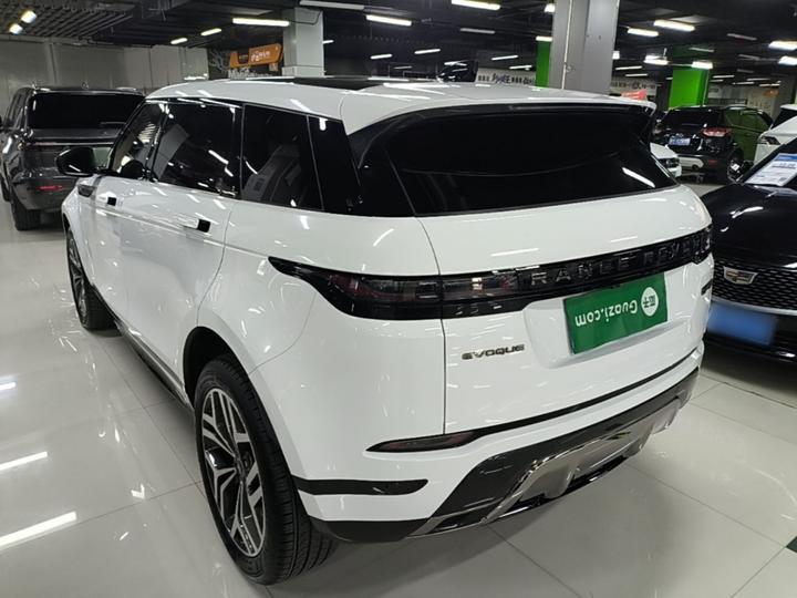 2024 Range Rover Evoque L SE photo 4