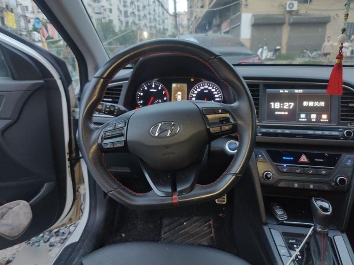 Elantra 2016 1.4T DCT Elite photo 3