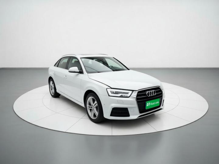 Q3 2017 30 TFSI Sport photo 3